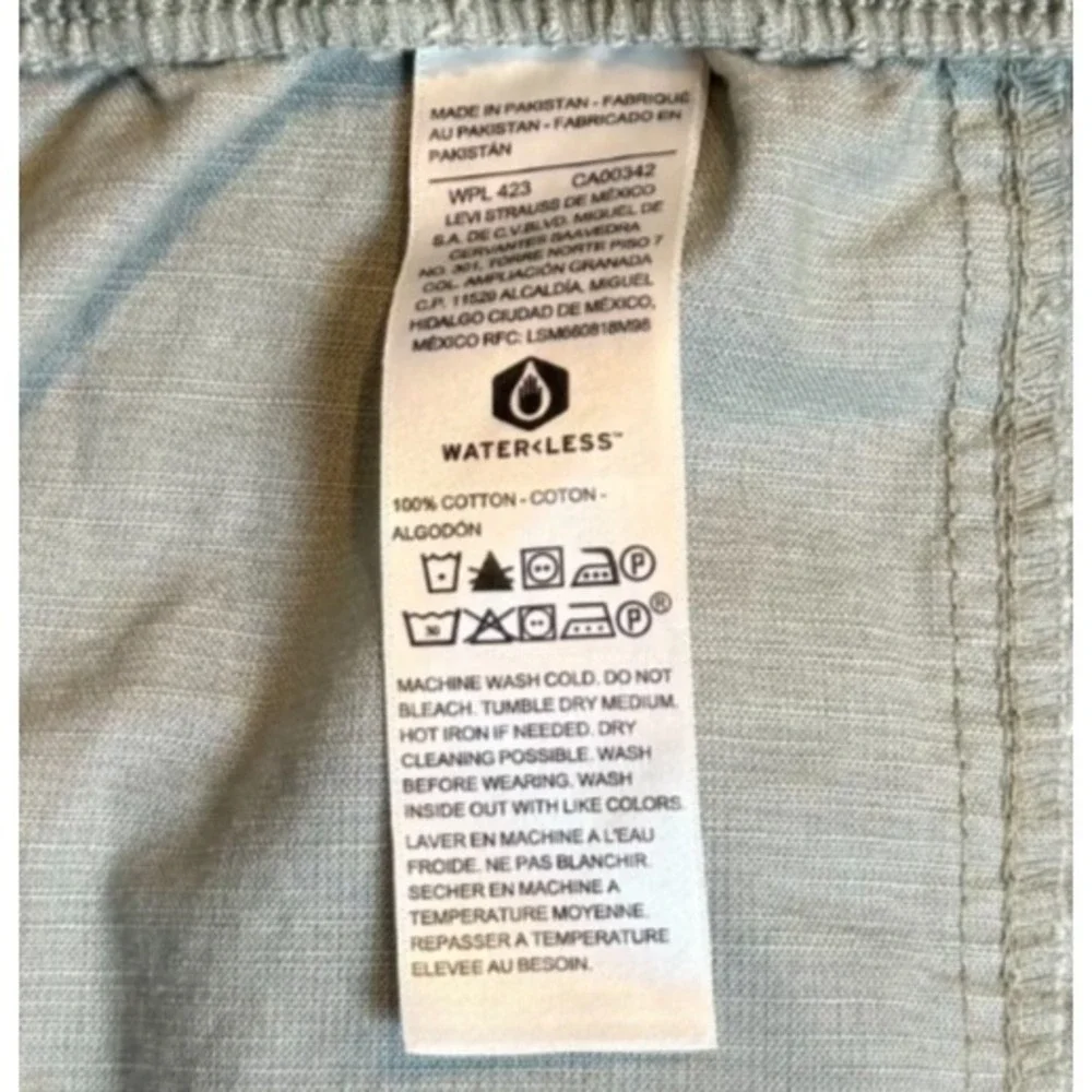 Signature by Levi Strauss & Co. Women's Sage Green Pull-On Utility Shorts Size X